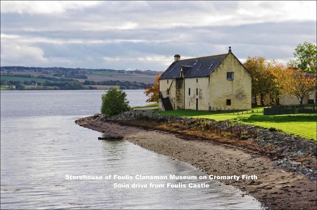 Foulis Castle Gate Lodge Evanton Экстерьер фото